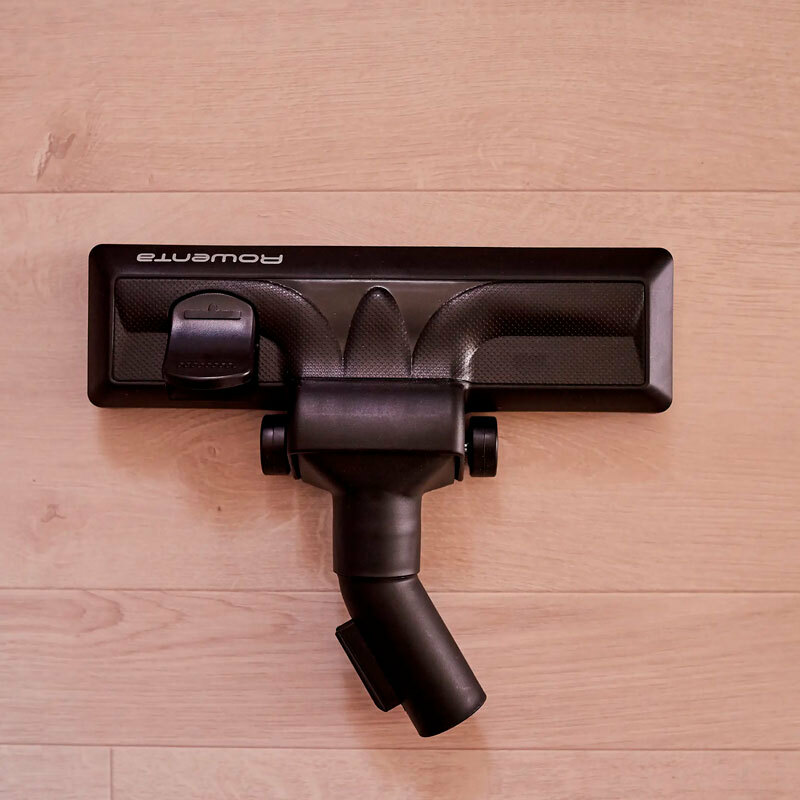 Aspirador trineo sin bolsa Rowenta RO2932EA – 21 kPa, Depósito 1,2 L, Triple filtrado 99,98%