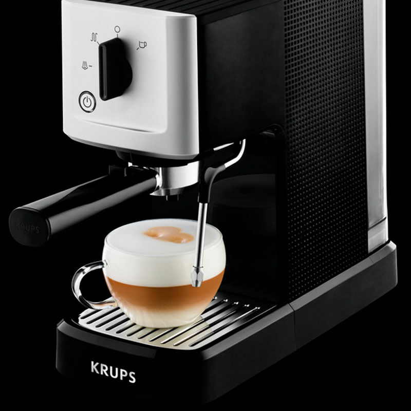 Cafetera express manual Krups Calvi XP344010 – 15 bar, precalentado 40 s, varilla de vapor