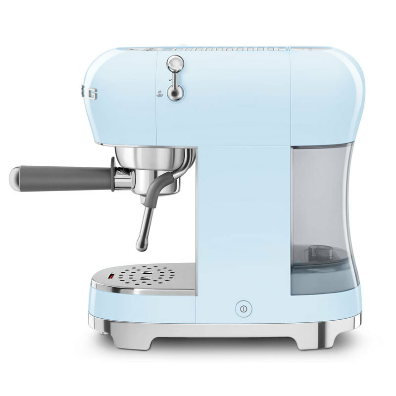 Cafetera espresso manual Smeg ECF02PBEU – 15 bar, varilla de vapor, azul pastel