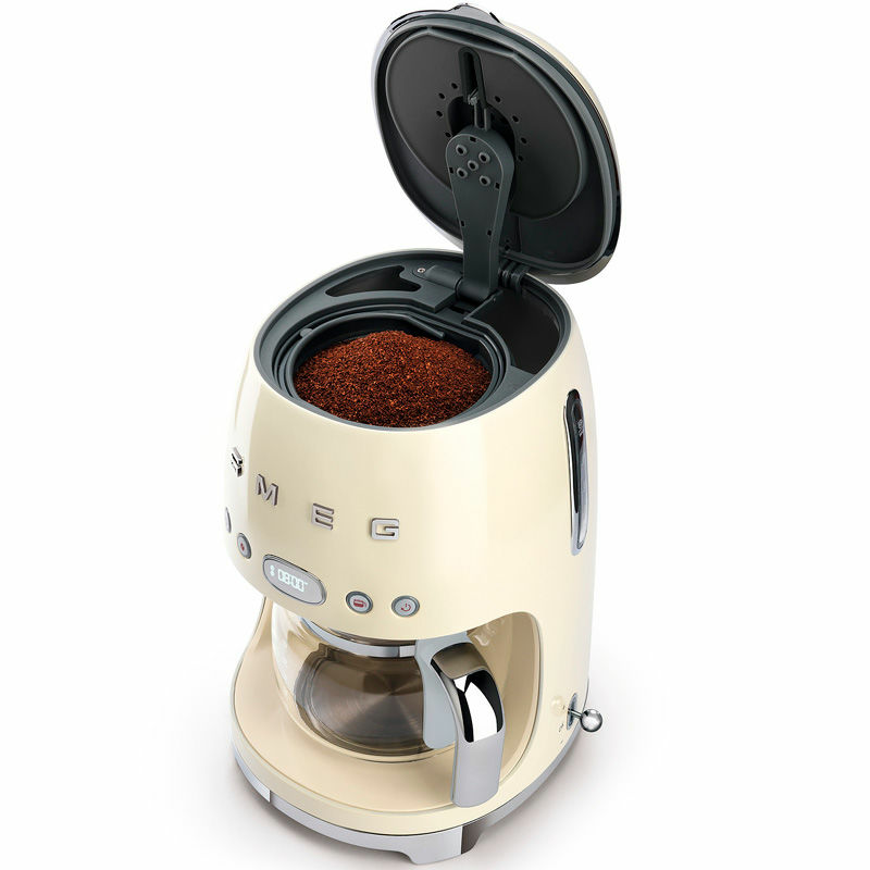 Cafetera de goteo Smeg DCF02CREU – 1,4 L (10 tazas), programable, diseño 50's crema
