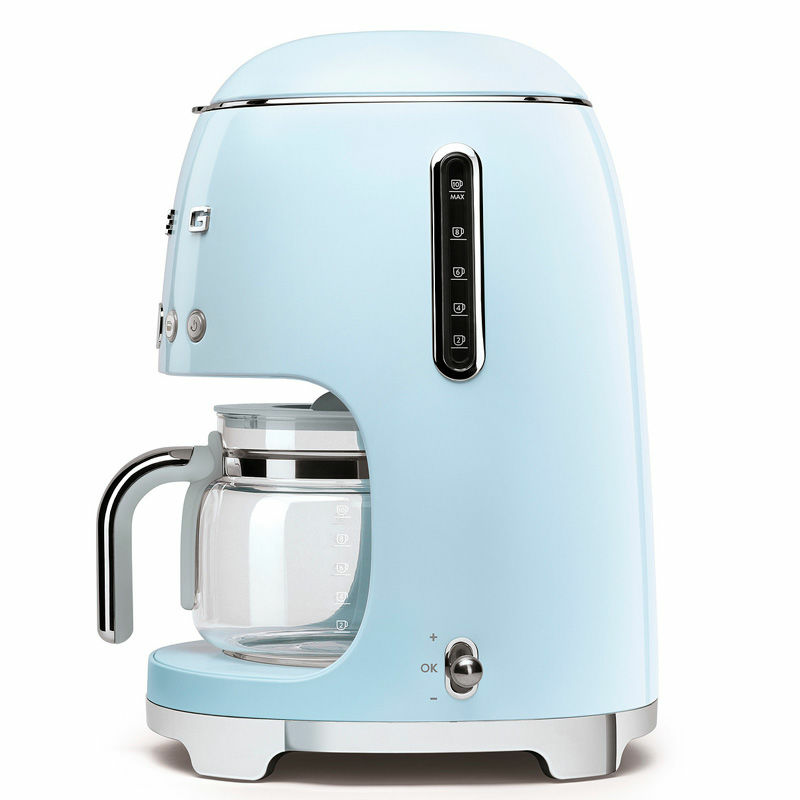 Cafetera de goteo Smeg DCF02PBEU – Azul pastel 50's, 1,4 L (10 tazas), Programable