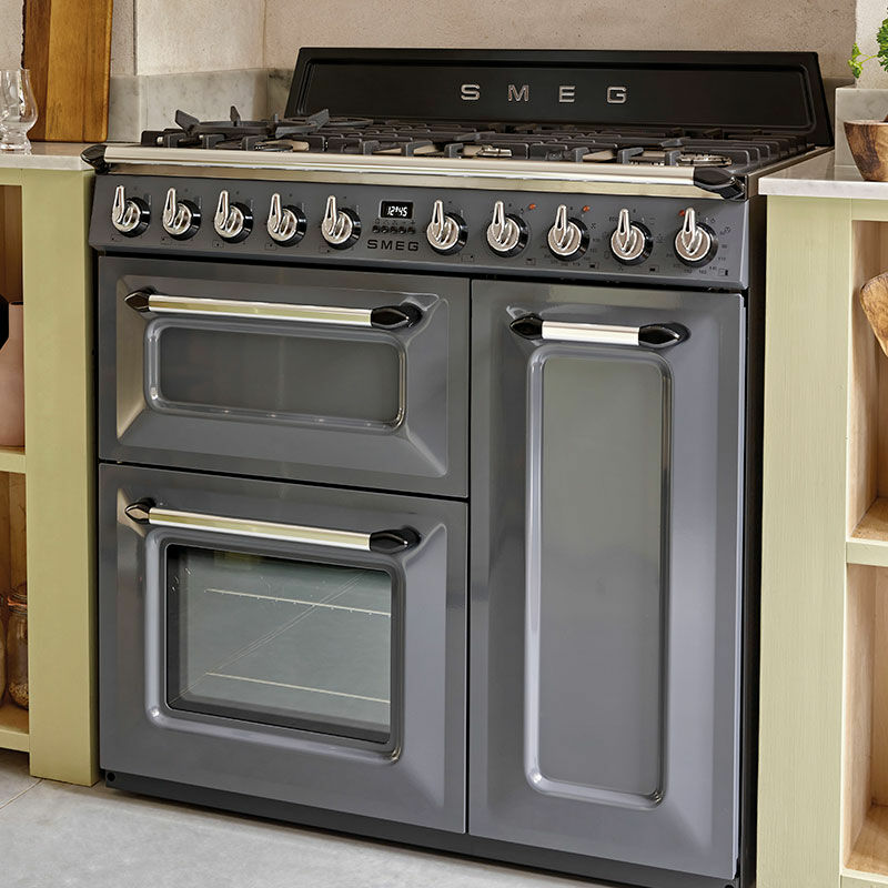 Cocina Smeg TR103GR – 100 cm, 6 quemadores, triple horno
