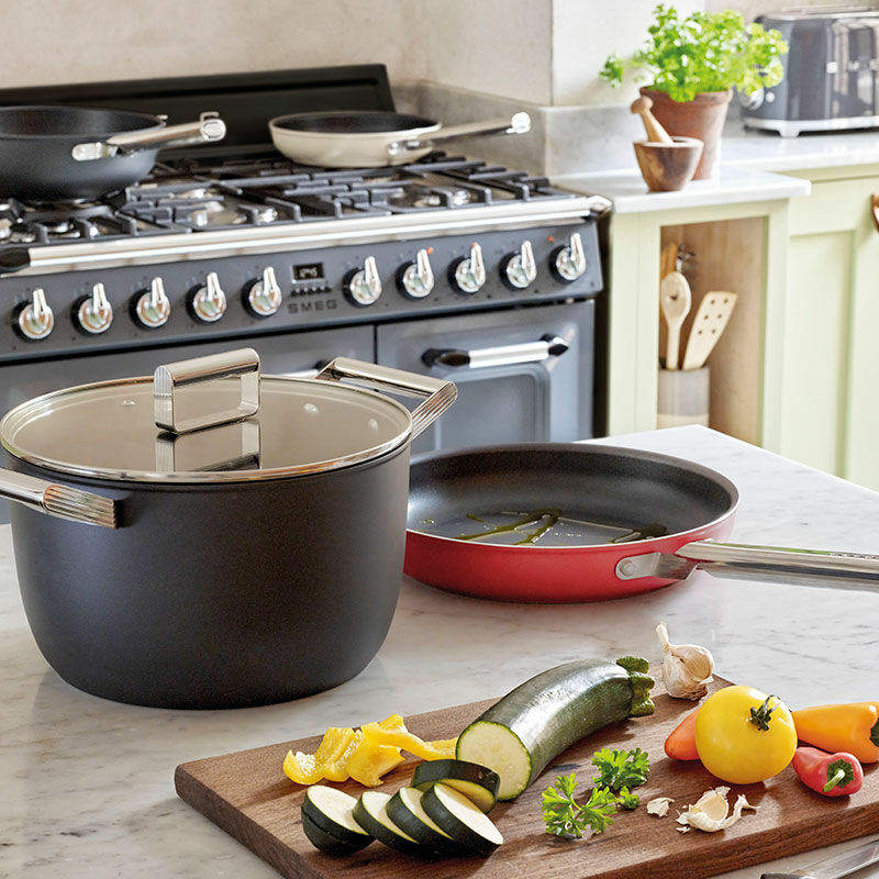 Cocina Smeg TR103GR – 100 cm, 6 quemadores, triple horno