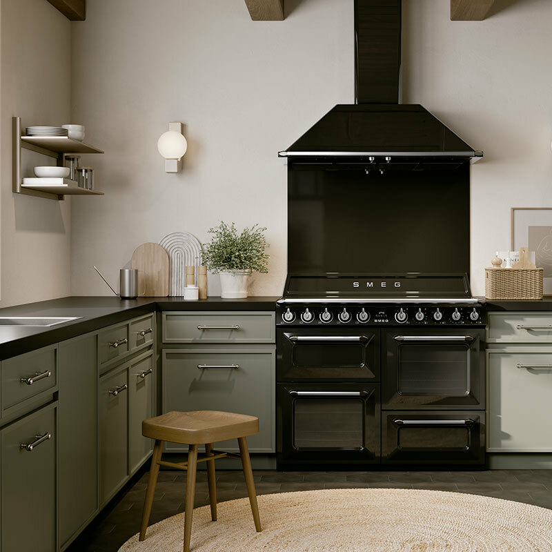 Cocina 110 cm Smeg TR4110IBL2 – Inducción 5 zonas, Doble horno 61 L, Vapor Clean