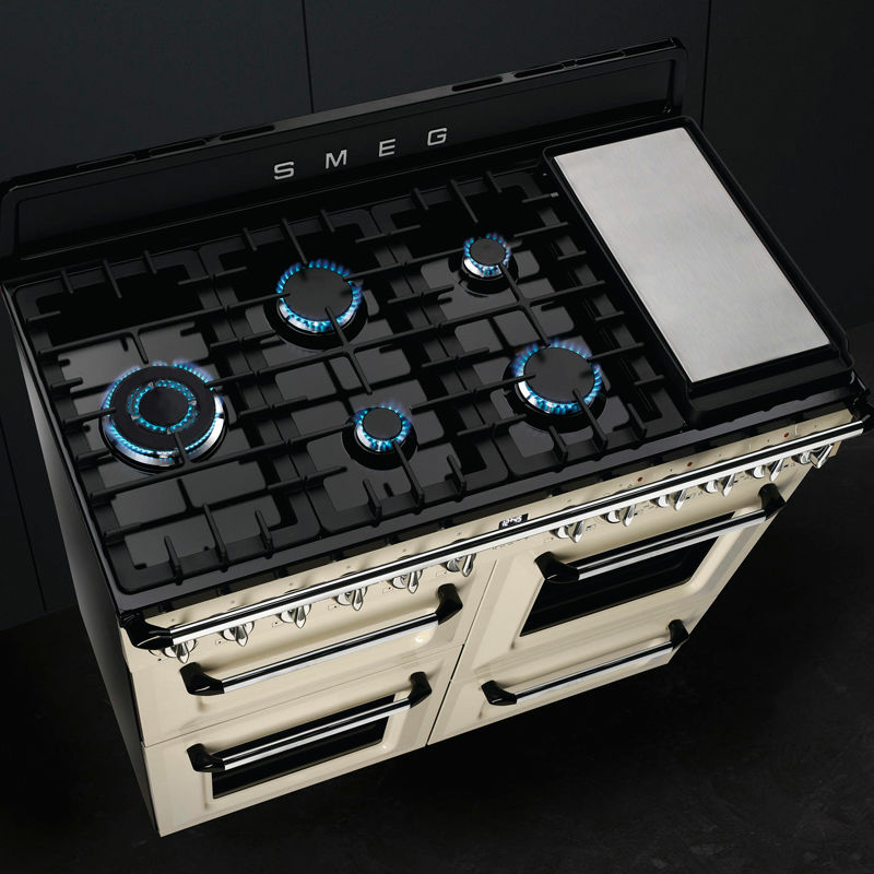 Cocina Smeg TR4110P1 – 7 quemadores, 3 hornos, Vapor Clean