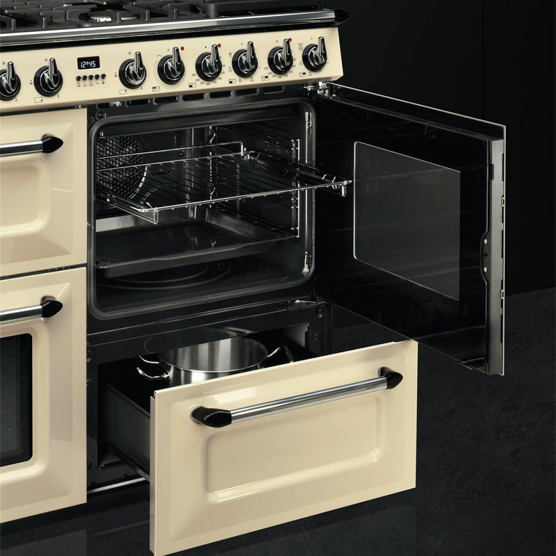 Cocina Smeg TR4110P1 – 7 quemadores, 3 hornos, Vapor Clean