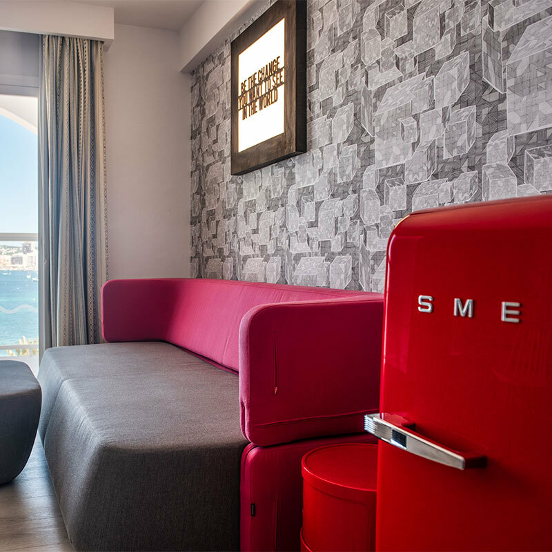 Frigorífico monopuerta Smeg FAB10RRD6 – 122 L, Rojo 50's, Clase D