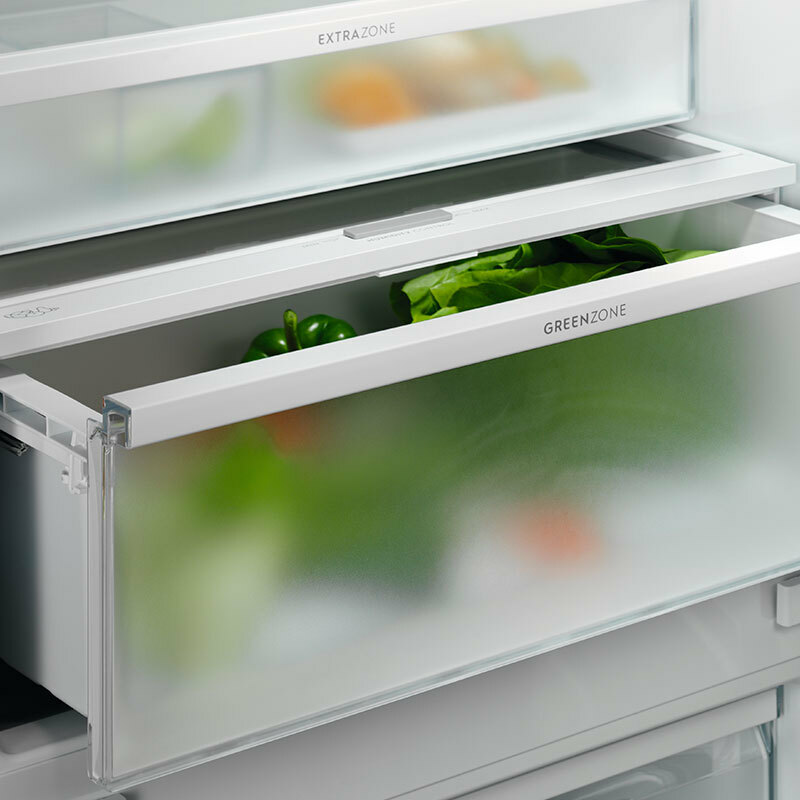 Frigorífico combi integrable Electrolux ENG7TE75S – 376 L, Total No Frost, Compresor Inverter