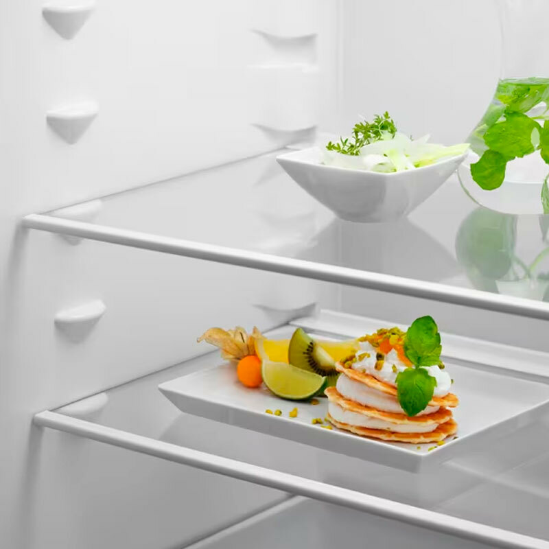 Frigorífico combi integrable Electrolux LNS5LE18S – 271 L, LowFrost, 34 dB