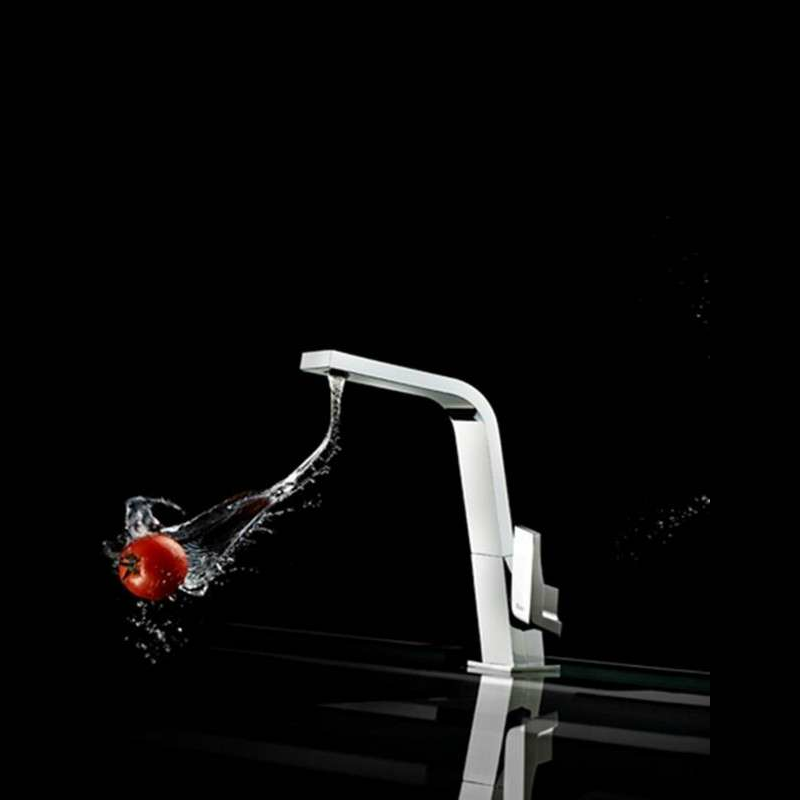 Grifo de cocina Teka IC 915 – Negro mate, caño alto giratorio, cartucho cerámico