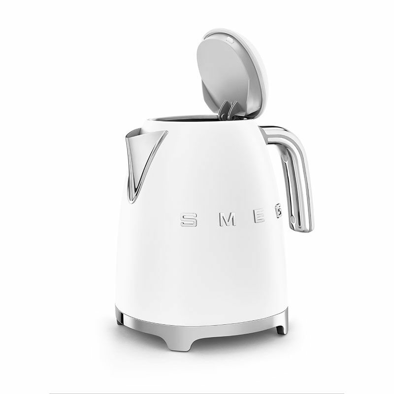 Hervidor eléctrico Smeg KLF03WHMEU – Blanco mate, 1,7 L, 2400 W