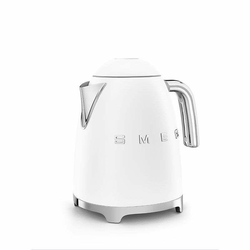 Hervidor eléctrico Smeg KLF03WHMEU – Blanco mate, 1,7 L, 2400 W