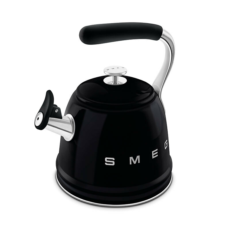 Hervidor silbante Smeg WKF01BL – 2,3 L, Acero inoxidable, Compatible con inducción