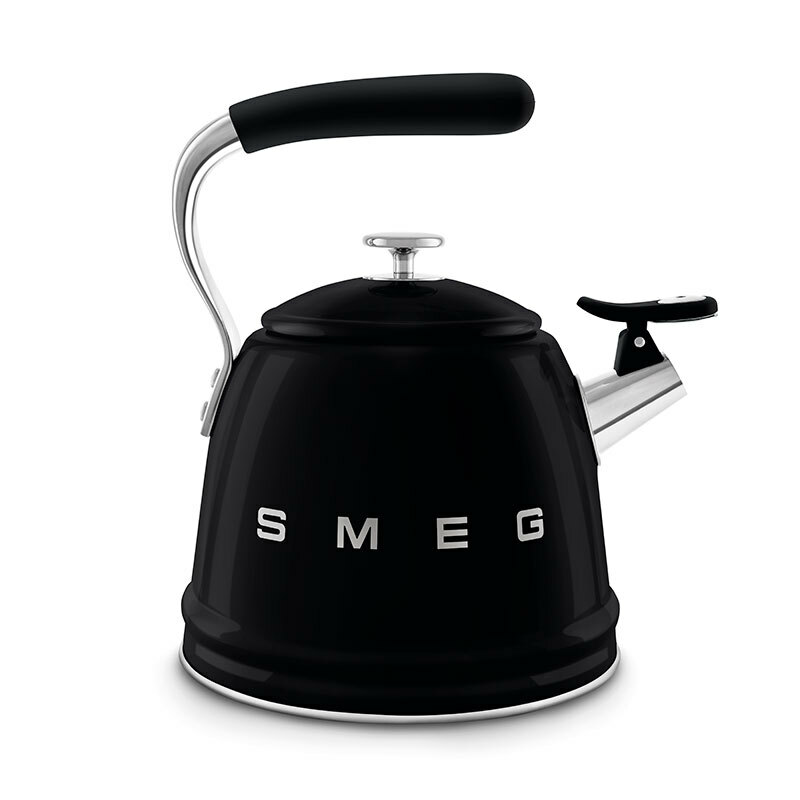 Hervidor silbante Smeg WKF01BL – 2,3 L, Acero inoxidable, Compatible con inducción
