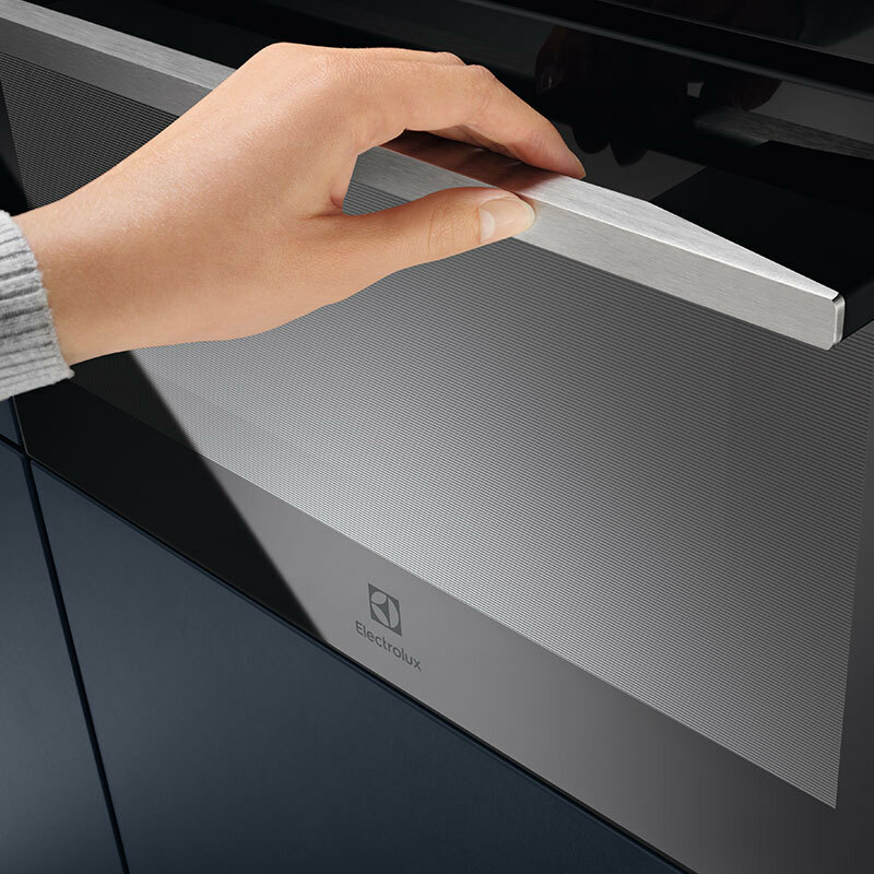 Horno compacto integrable Electrolux CKM806CX – 43 L, Horno + Microondas, 23 funciones