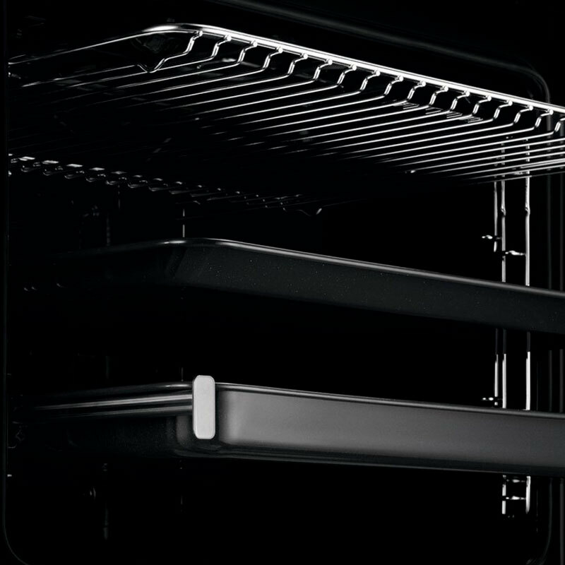 Horno pirolítico integrable Electrolux EOH4P56BX – 65 L, 9 funciones, inox antihuellas