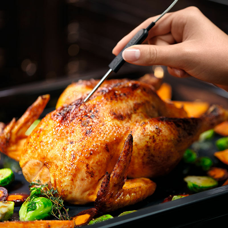 Horno empotrable Electrolux EVE8P21X – 43 L, Pirolítico, A+