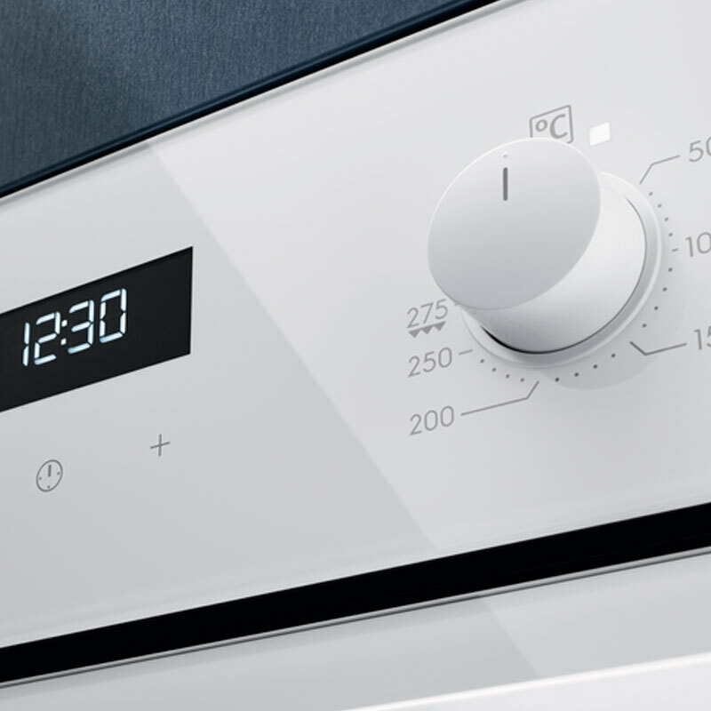 Horno multifunción integrable Electrolux OEF5H50V – 72 L, AquaClean, Clase A