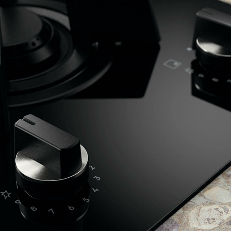 Placa mixta 60 cm Electrolux KDI641723K – 2 inducción + 2 gas, PowerBoost, Bloqueo infantil