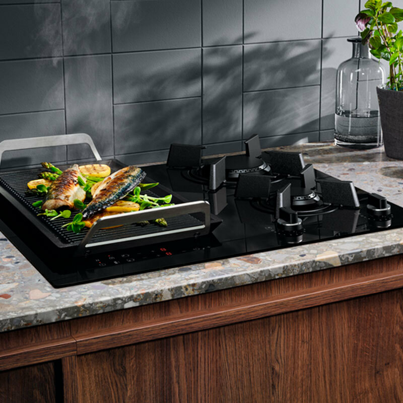 Placa mixta 60 cm Electrolux KDI641723K – 2 inducción + 2 gas, PowerBoost, Bloqueo infantil