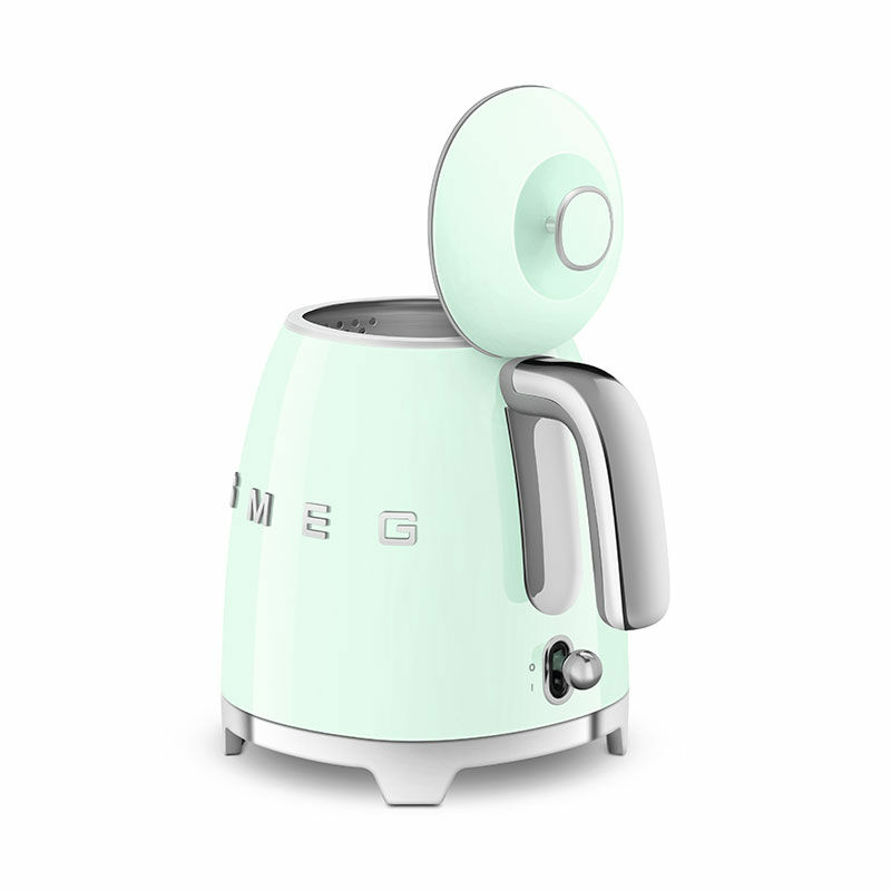 Mini hervidor Smeg KLF05PGEU – 0,8 L, 1400 W, Verde pastel
