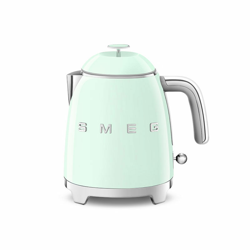 Mini hervidor Smeg KLF05PGEU – 0,8 L, 1400 W, Verde pastel