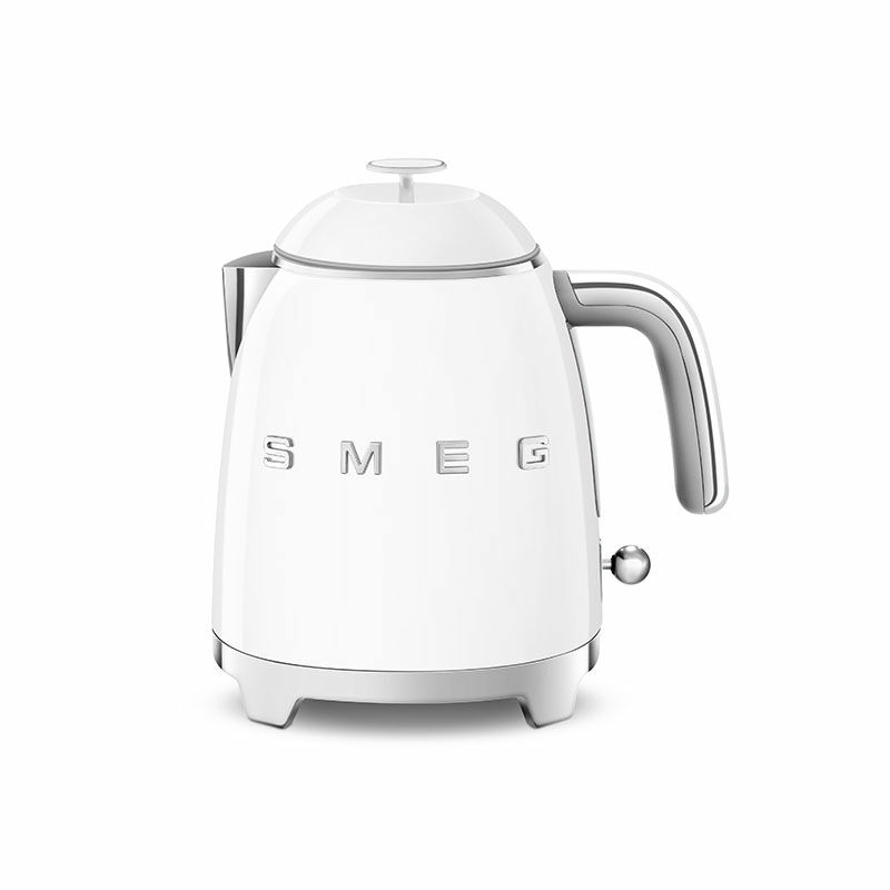 Mini hervidor Smeg KLF05WHEU – 0,8 L, 1400 W, doble pared