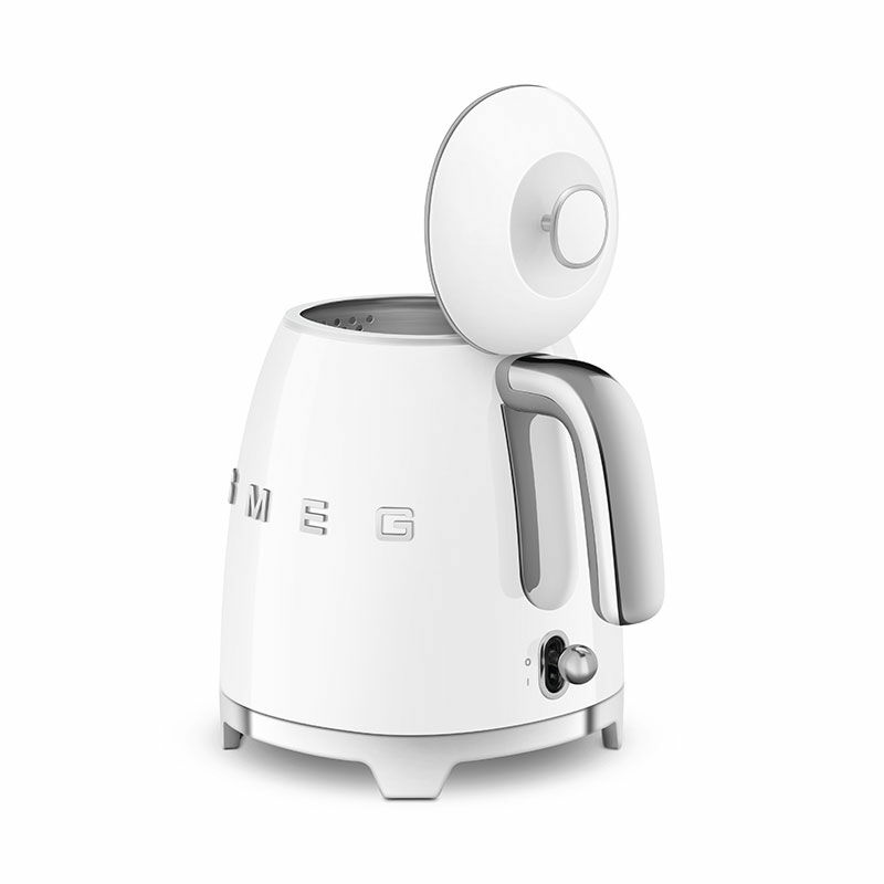 Mini hervidor Smeg KLF05WHEU – 0,8 L, 1400 W, doble pared