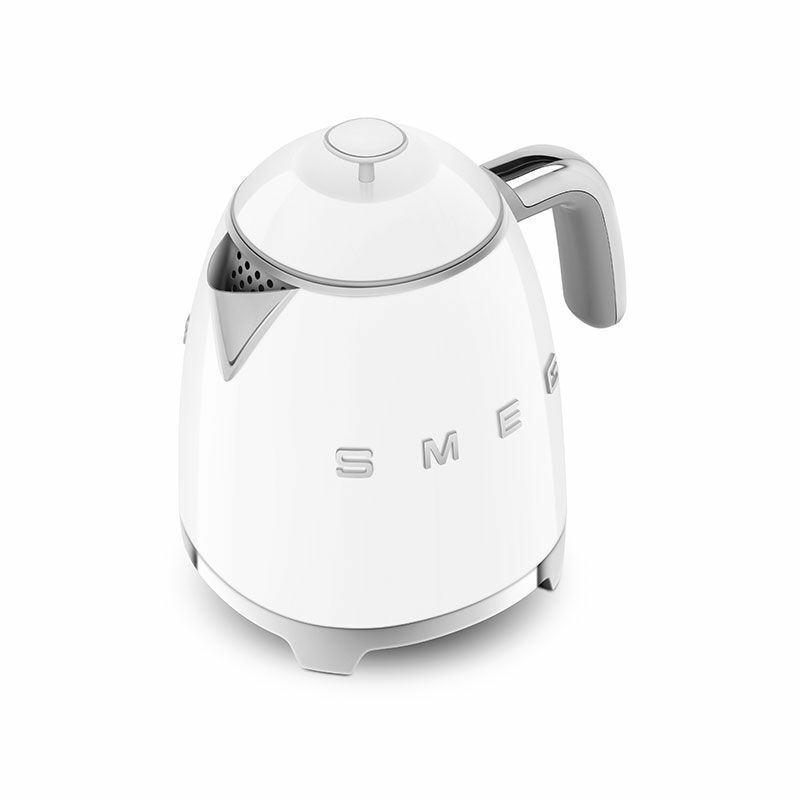Mini hervidor Smeg KLF05WHEU – 0,8 L, 1400 W, doble pared