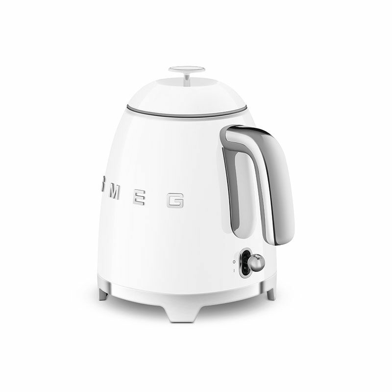 Mini hervidor Smeg KLF05WHEU – 0,8 L, 1400 W, doble pared