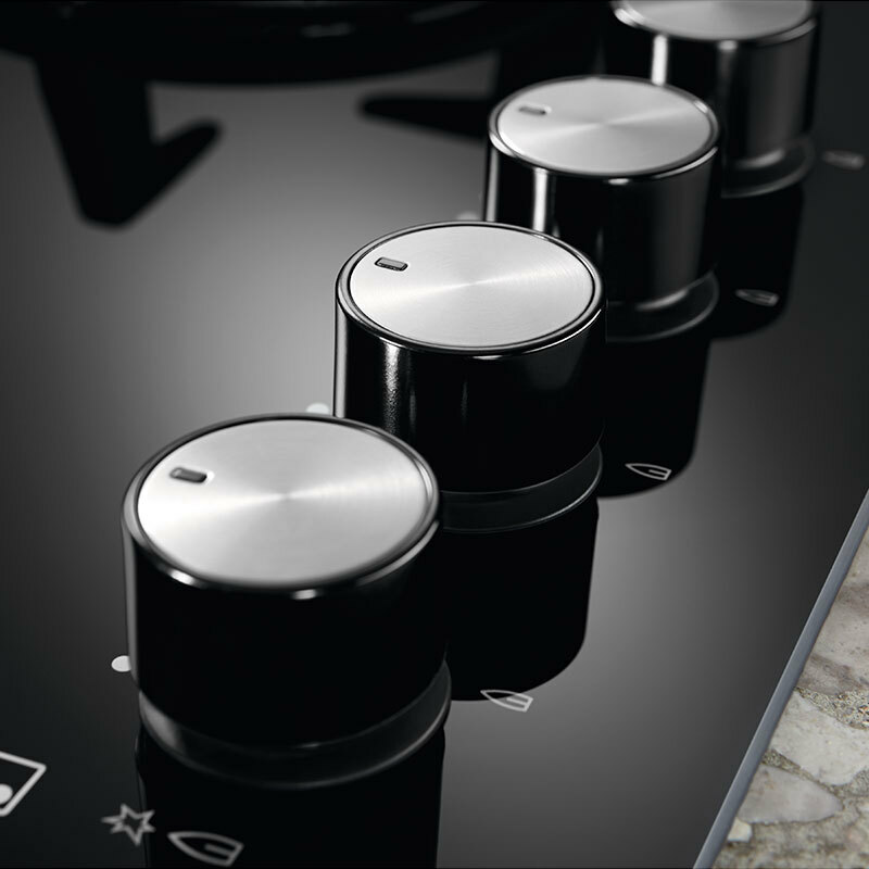 Placa de gas Electrolux KGG75362K – 5 zonas, 3 SpeedBurner, seguridad antillamas