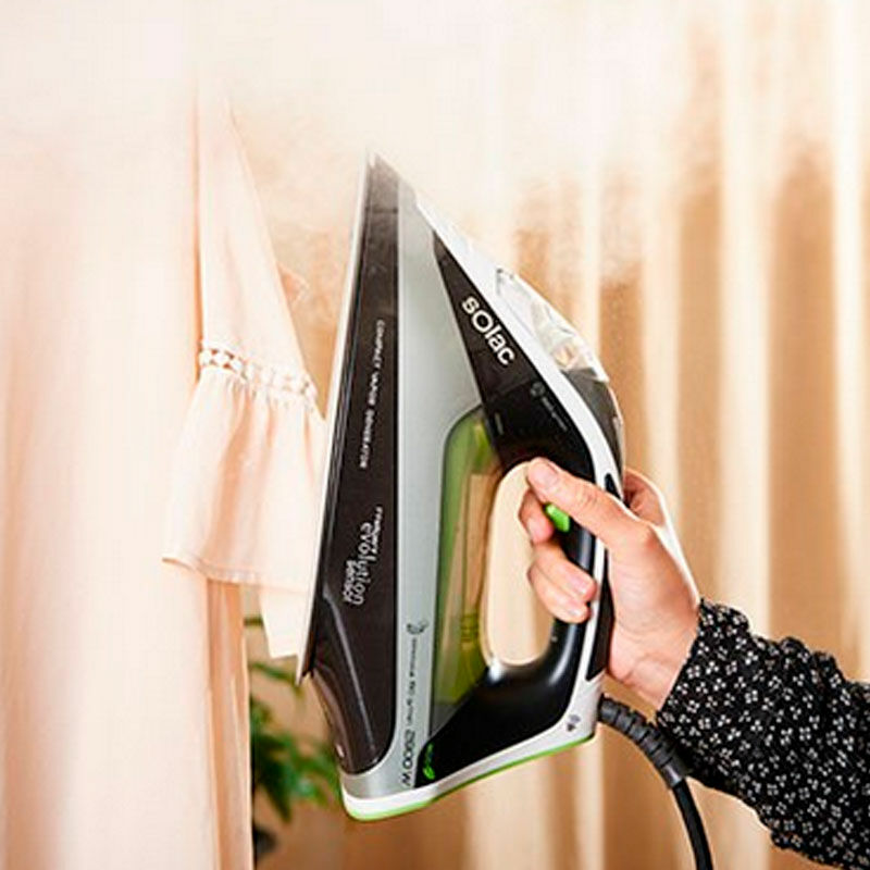 Centro de planchado Solac CVG9512 – 2800 W, vapor 60 g/min, golpe 190 g