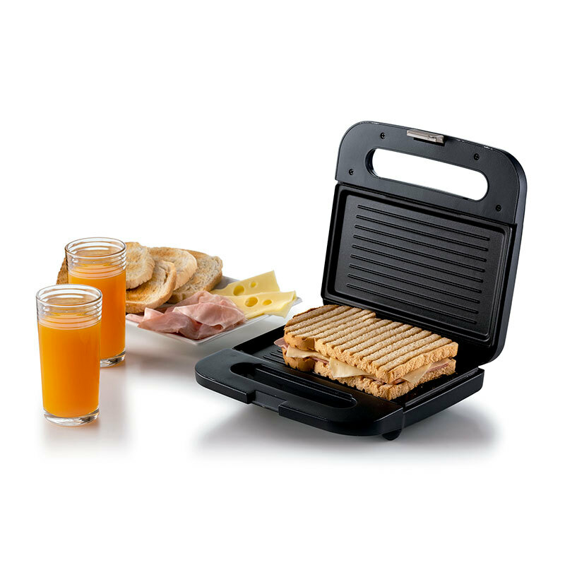 Sandwichera/Grill Ariete 1971/00 Breakfast – 750W, Placas 23x13 cm, Almacenamiento vertical