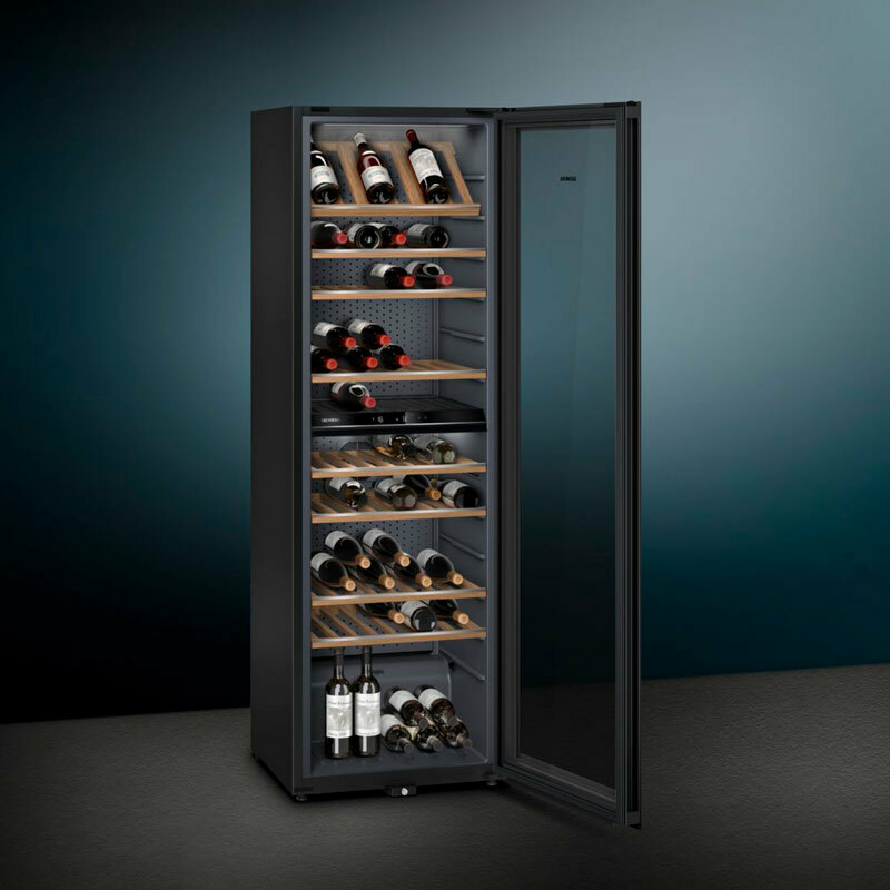 Vinoteca Siemens KW36KATGA – 199 botellas, 2 zonas 7-19 °C, puerta cristal UV