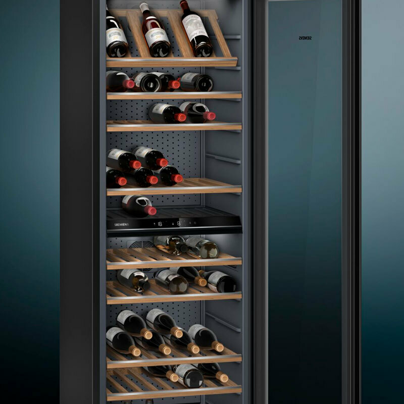 Vinoteca Siemens KW36KATGA – 199 botellas, 2 zonas 7-19 °C, puerta cristal UV