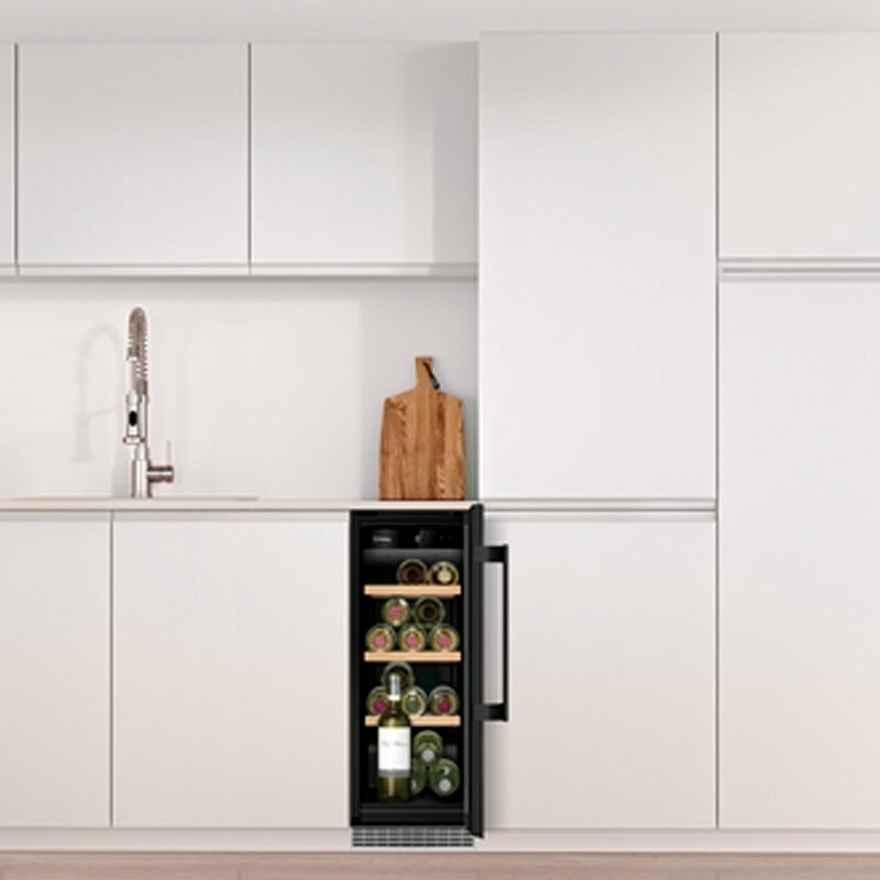 Vinoteca integrable Balay 3WUF073B – 21 botellas, 5-20 °C, puerta cristal UV