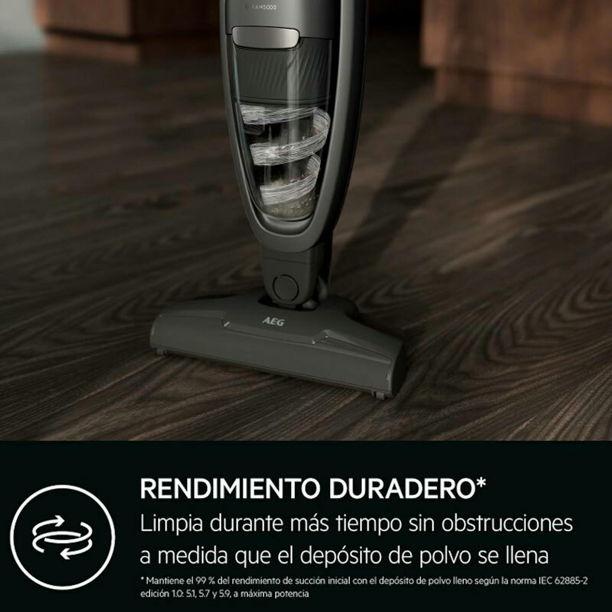Aspirador AEG AS52CB18DG sobre suelo de madera con depósito visible
