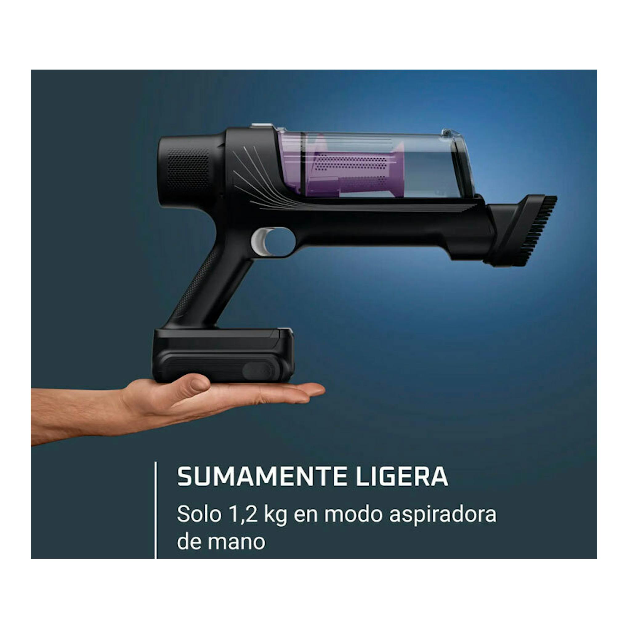 Rowenta RH6A35WO, aspiradora escoba negra, vista lateral, con depósito transparente sobre una mano.