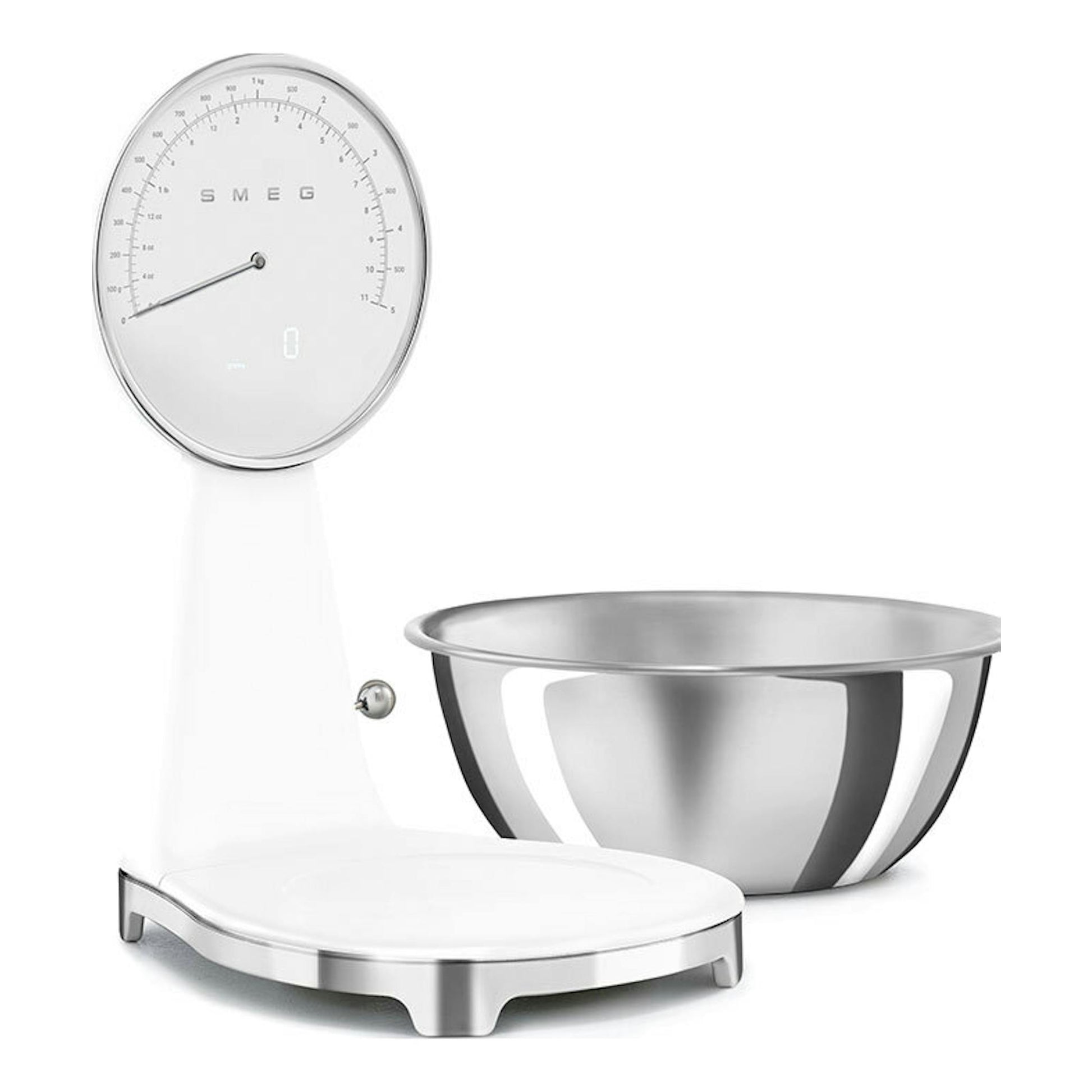 Balanza de cocina Smeg KSF01WHWW blanca, con dial analógico, bol de acero inoxidable y base blanca.