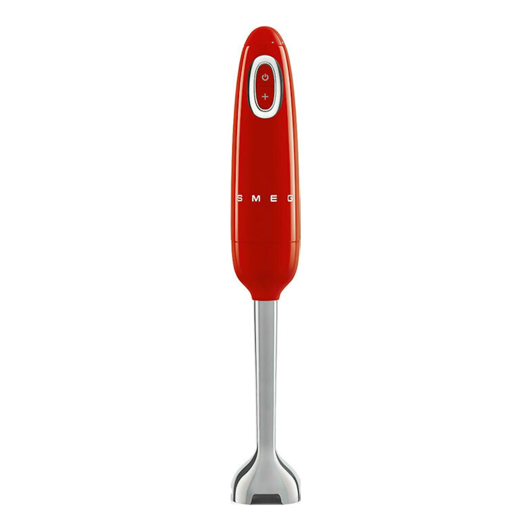 Batidora de mano Smeg HBF11RDEU roja, vista frontal, con brazo metálico.