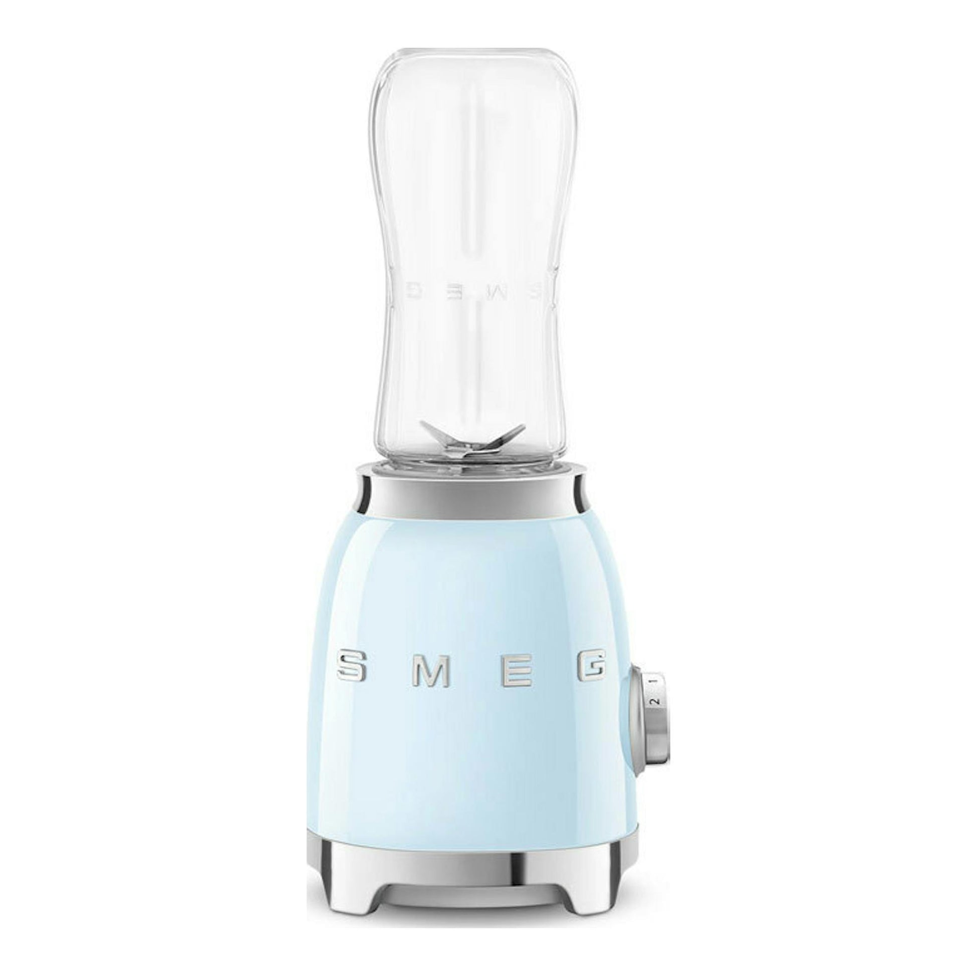 Batidora de vaso Smeg PBF01PBEU azul claro, vista frontal, con vaso transparente.