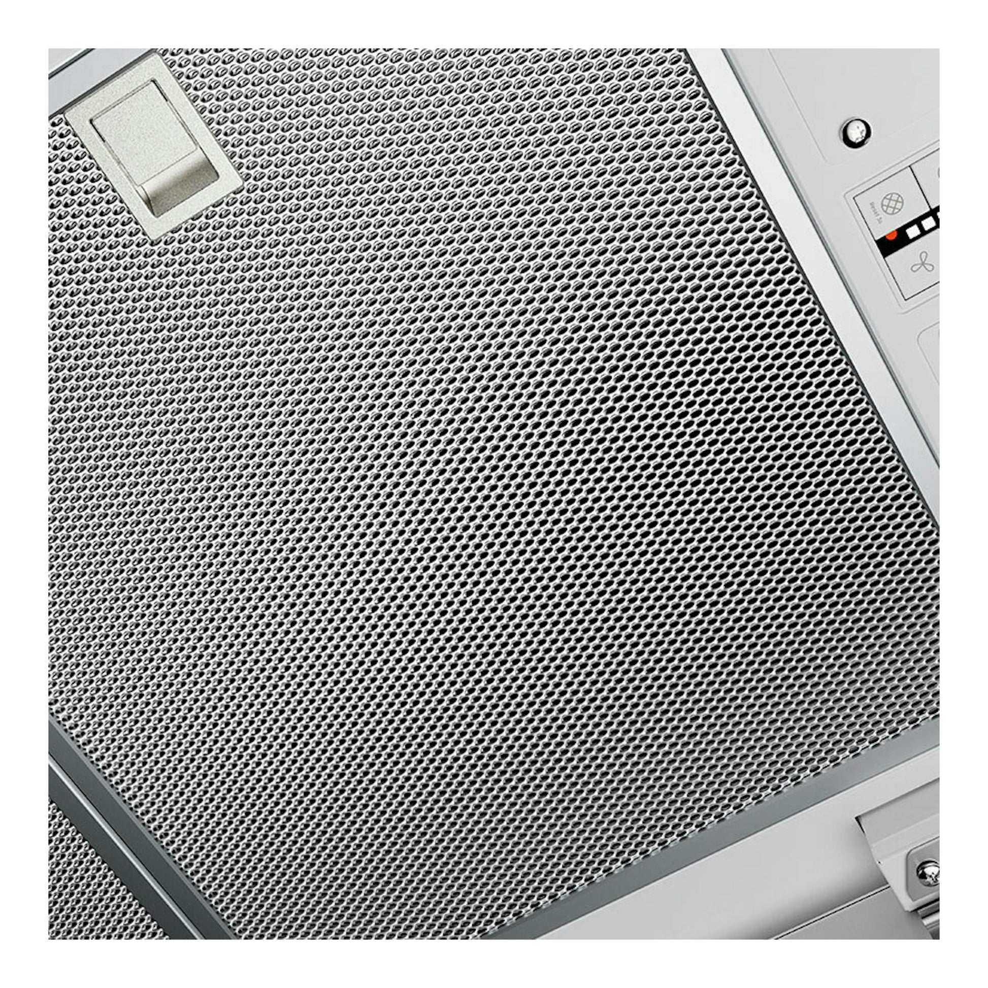 Campana de techo AEG NDC7792SW, vista en primer plano del filtro metálico y panel blanco.