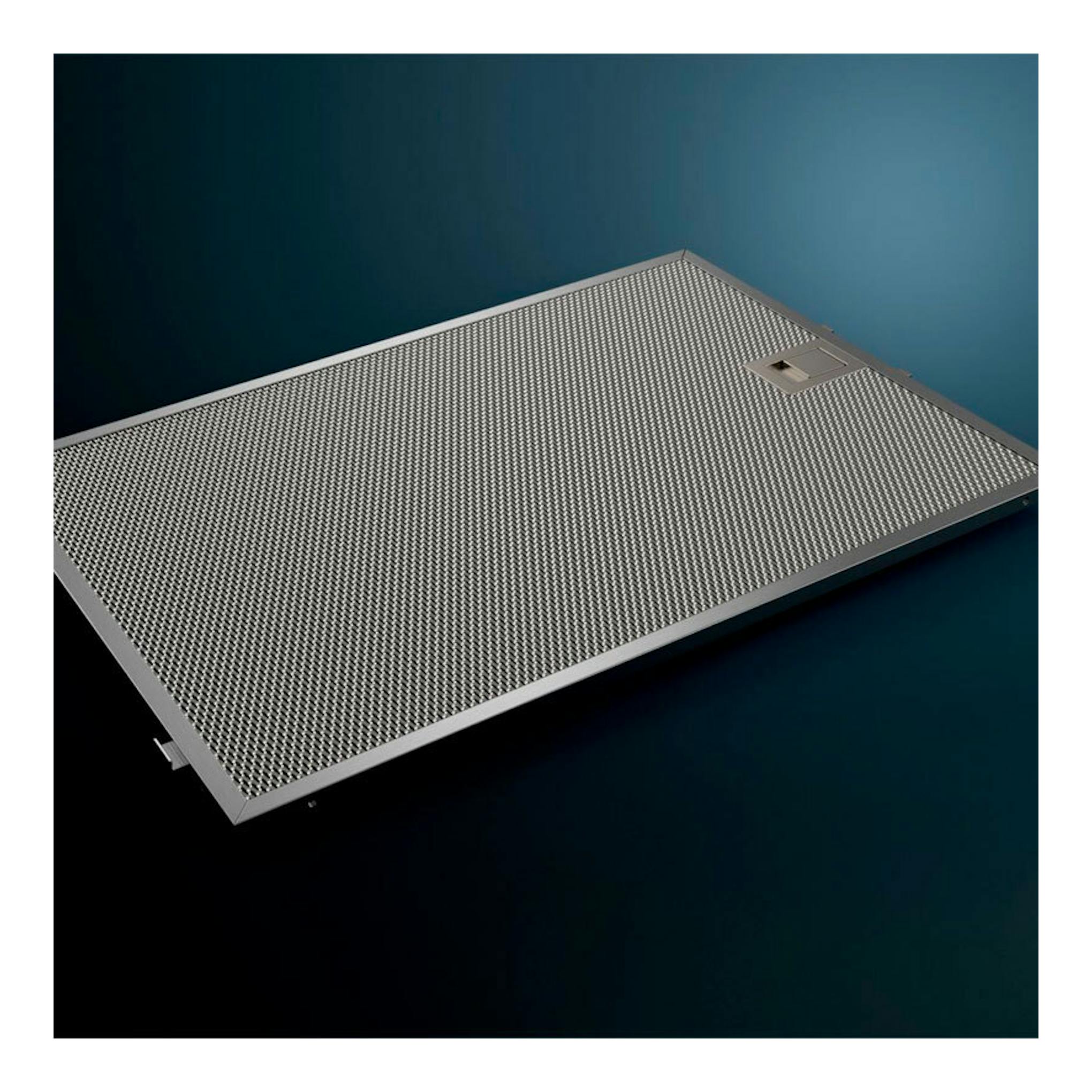 Campana de techo Siemens LR97CAQ50 inox, 90 cm, vista en ángulo, rectangular con rejilla perforada y panel.