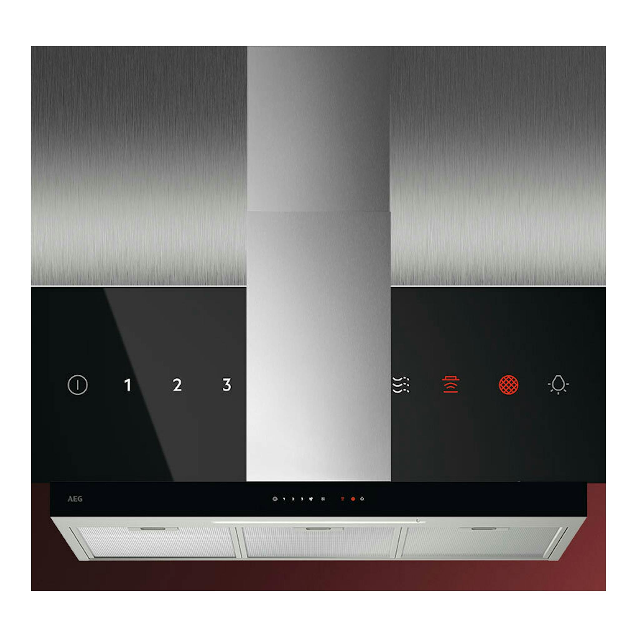Campana decorativa AEG GB67D91HL inox, vista frontal, con panel negro y cuerpo metálico.