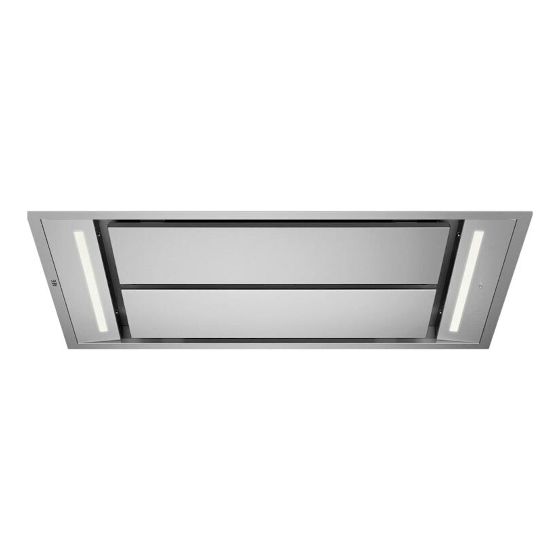Campana decorativa AEG NDC7792SM inox, vista inferior en ángulo, con dos tiras LED laterales.