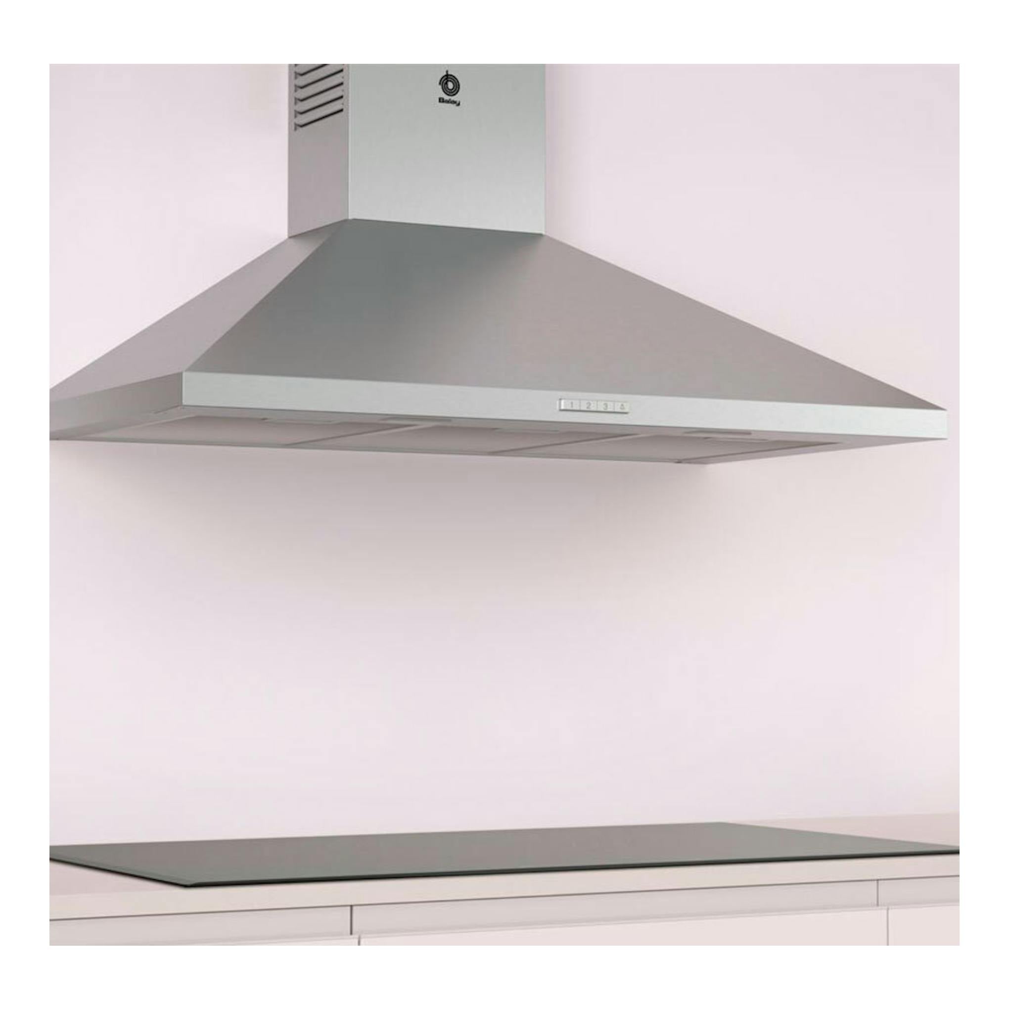 Campana decorativa Balay 3BC695MX de acero inoxidable, vista frontal inclinada, 90 cm.