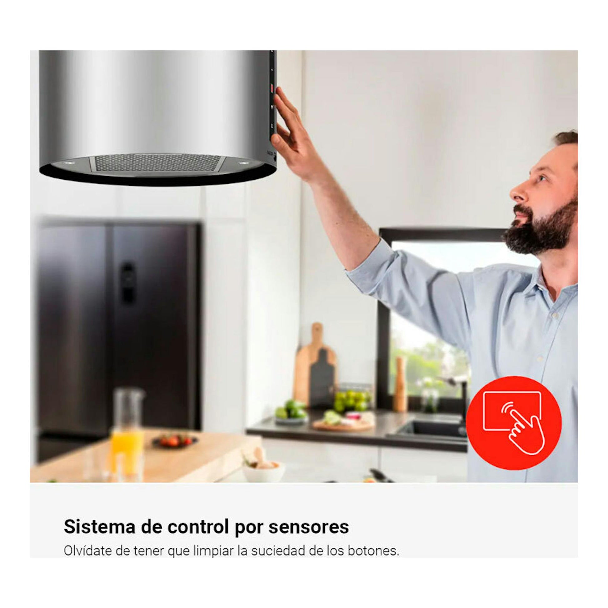 Campana de isla Fagor 3CFC455IX de acero inoxidable, vista inferior, con hombre activando control por sensores.