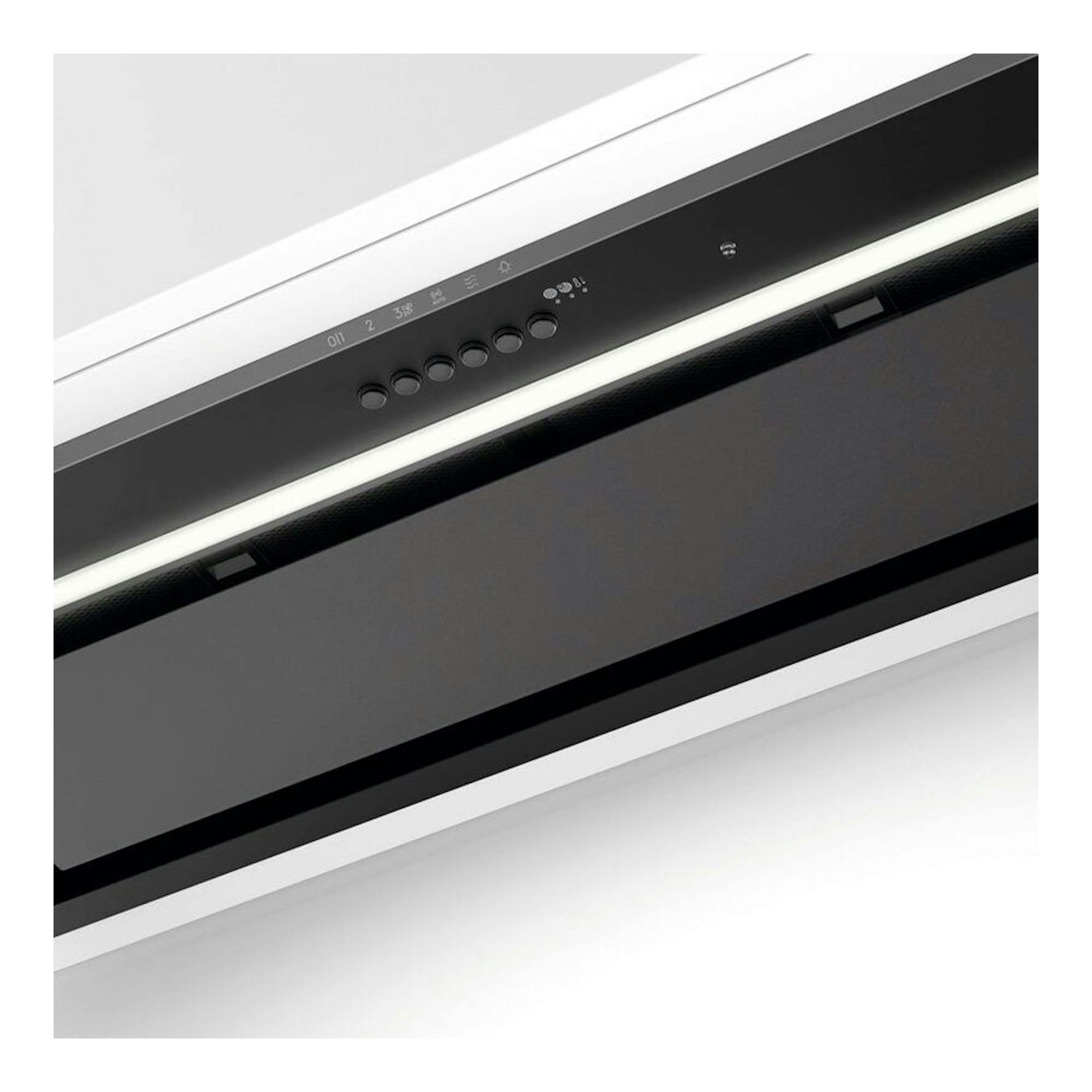 Campana integrable Electrolux LFG818K negra, vista en ángulo, con panel de control y luz LED.