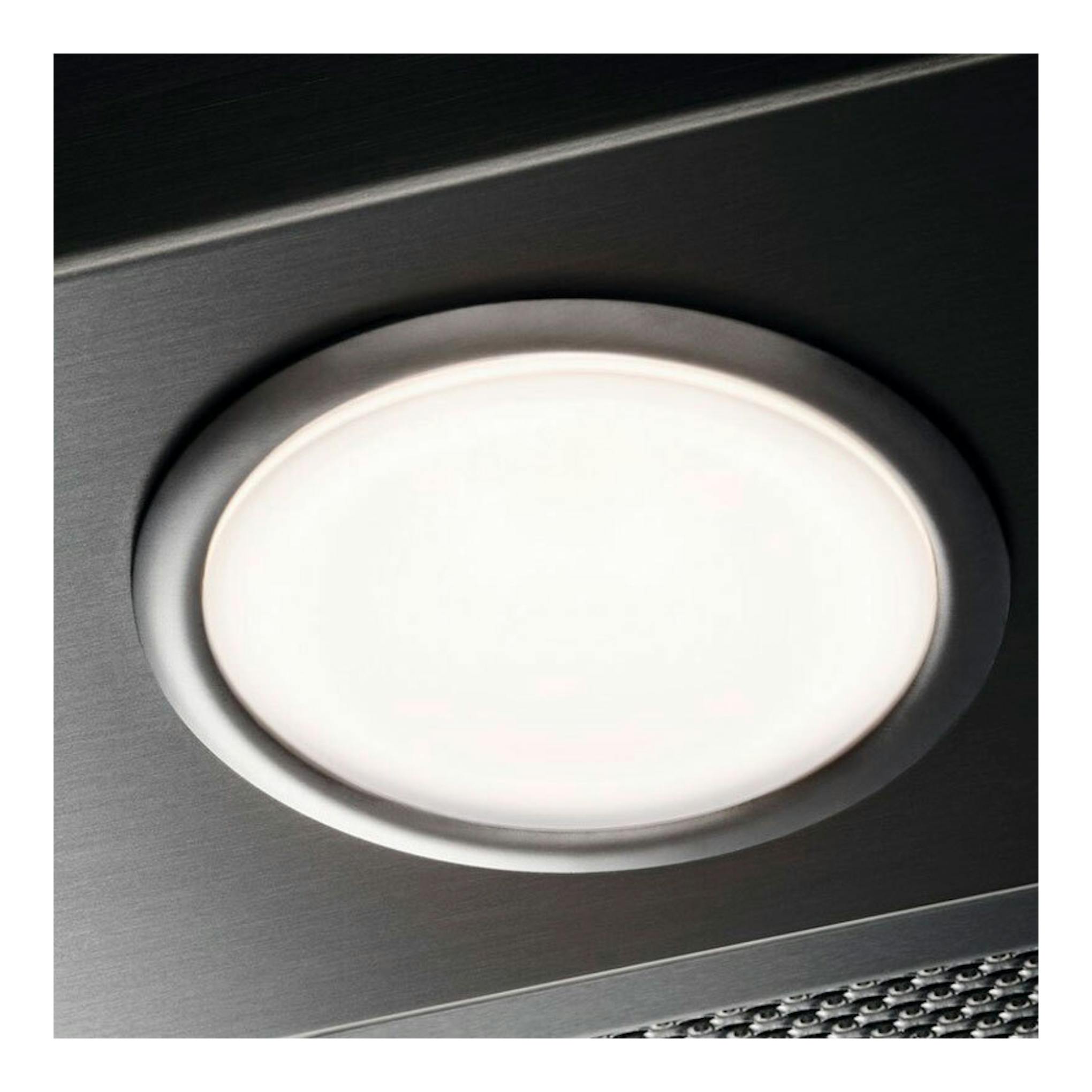 Campana integrable Electrolux LFP516X de acero inoxidable, vista en primer plano con luz circular blanca.