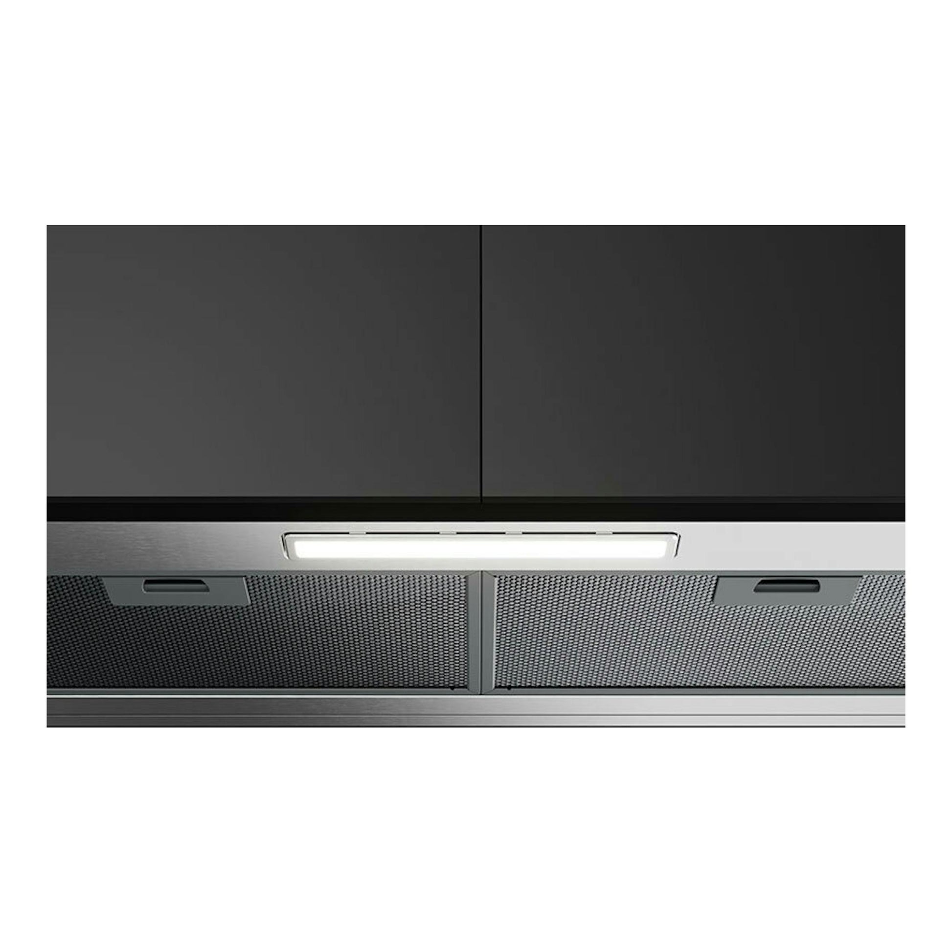 Campana integrable Teka GFI93030KOS de acero inoxidable, vista frontal inferior, con luz central.